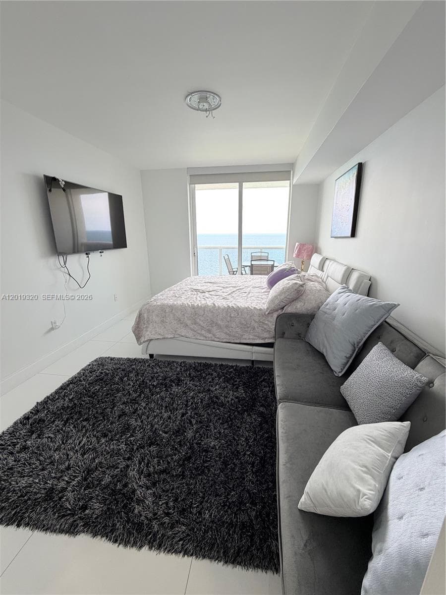 1800 S Ocean Dr 3002 photo 8
