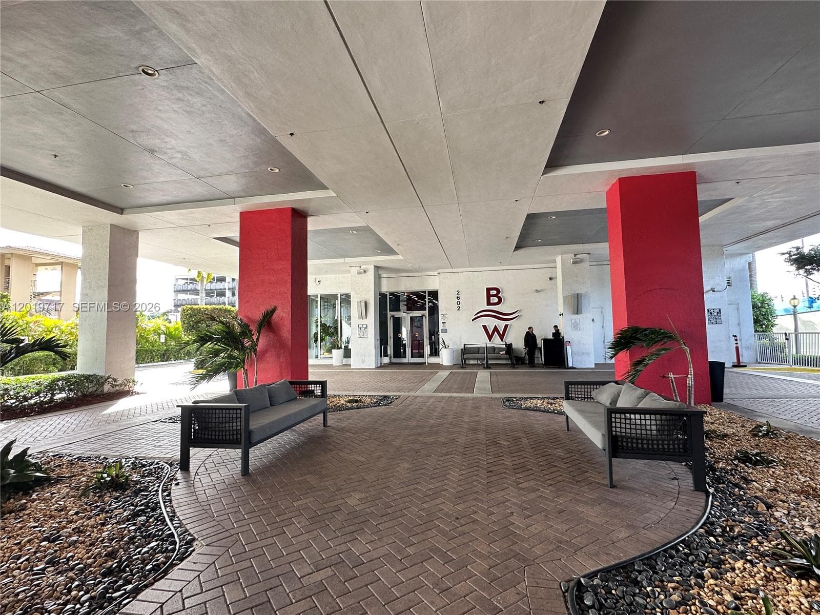 2602 E Hallandale Beach Blvd R703 photo 4