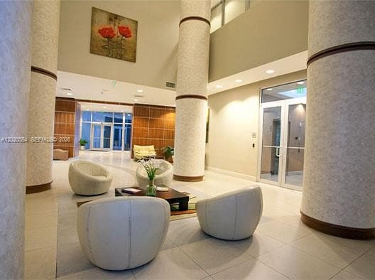 1750 N Bayshore Dr 4901 photo 23
