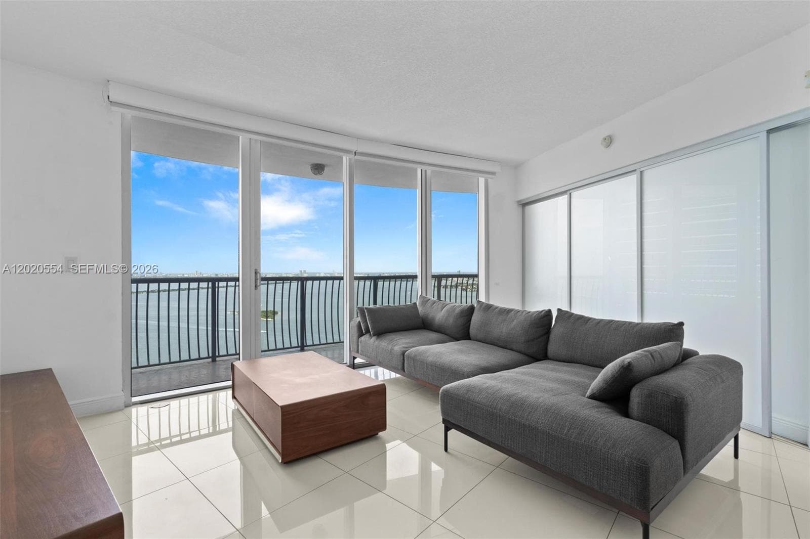 1750 N Bayshore Dr 4901 photo 11