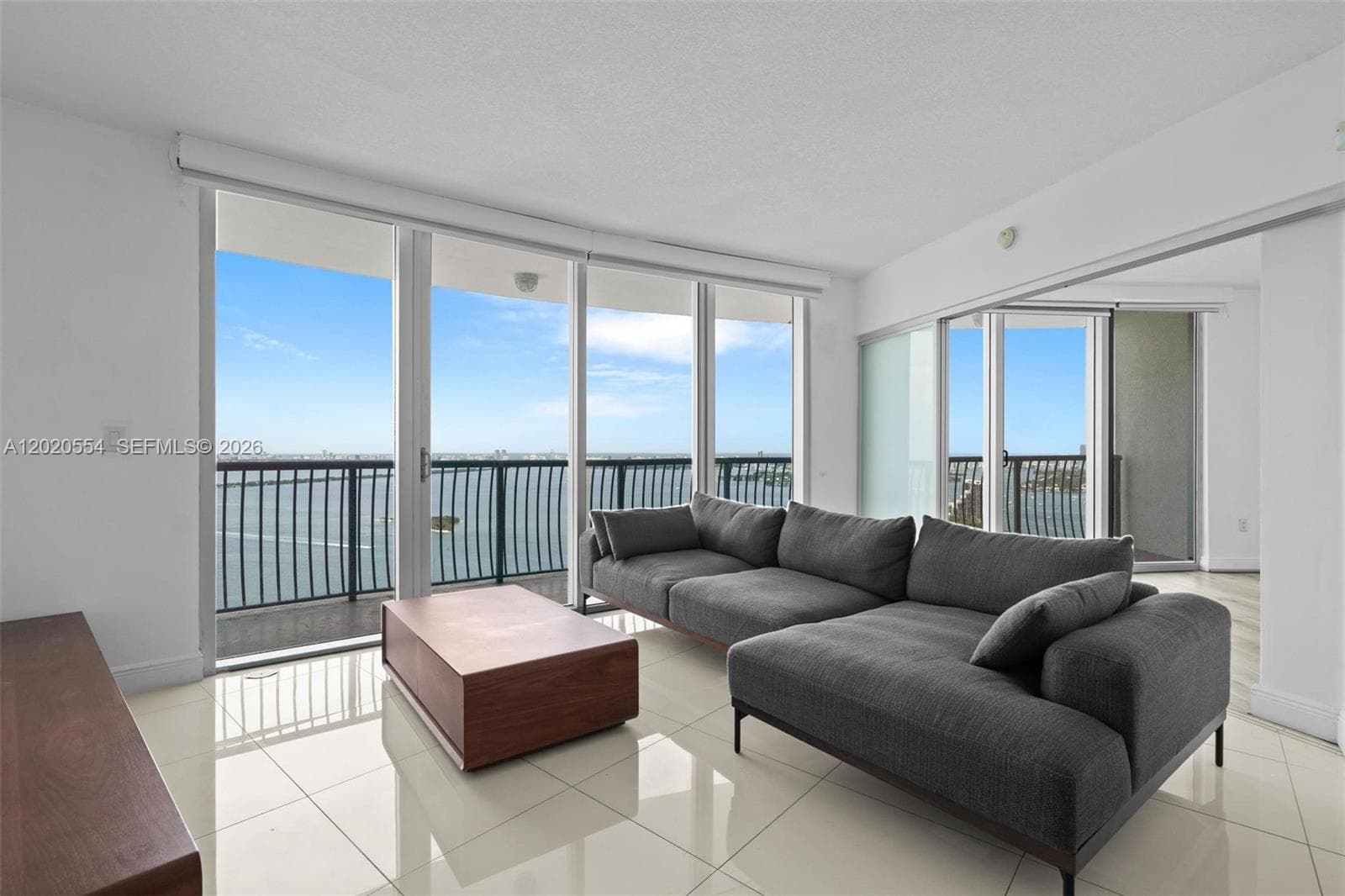 1750 N Bayshore Dr 4901 photo 4