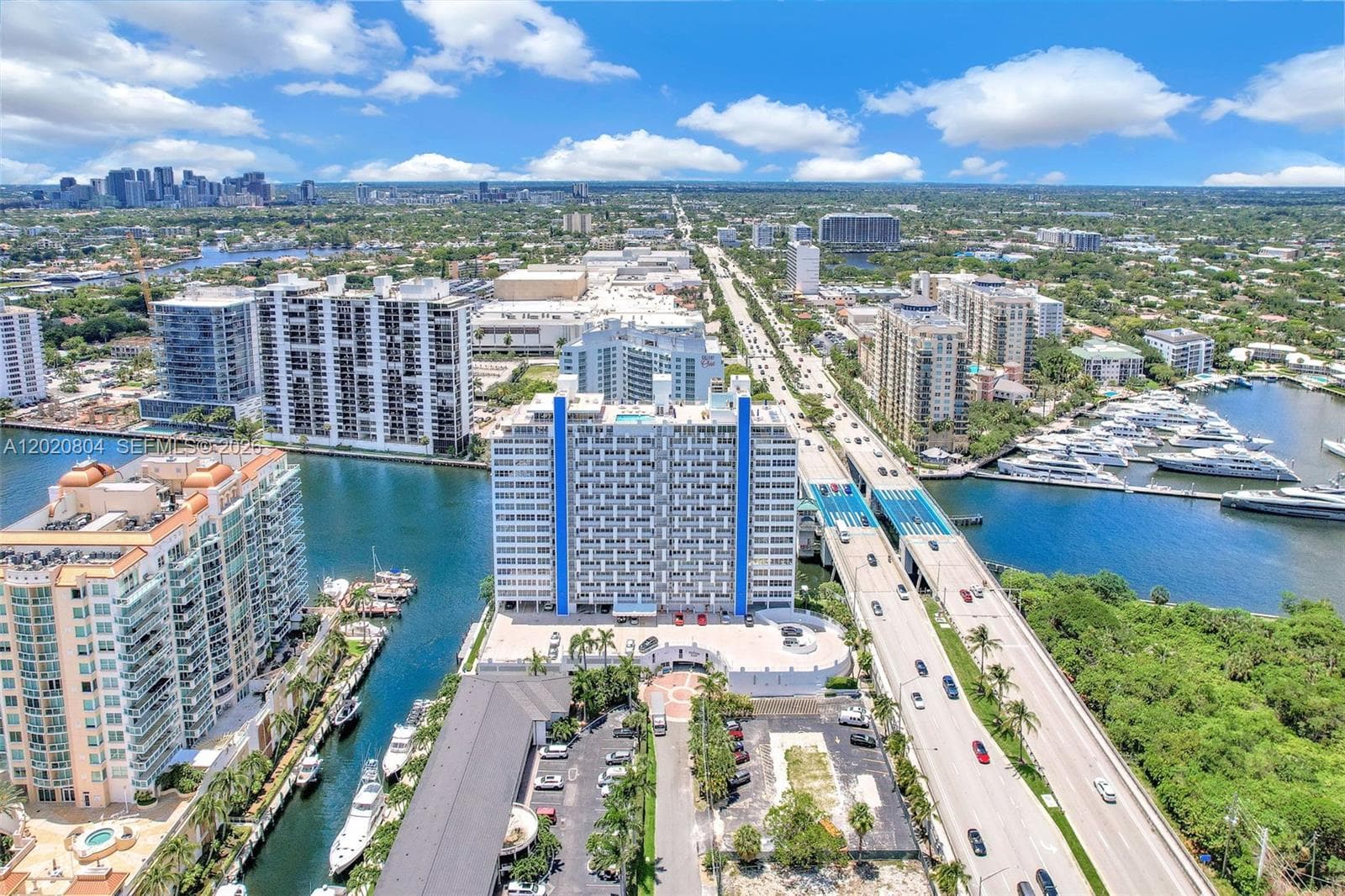 2800 E Sunrise Blvd 17E photo 3