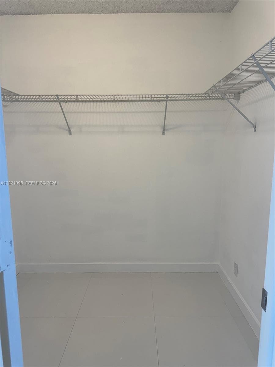 3800 S Ocean Dr 1725 photo 11