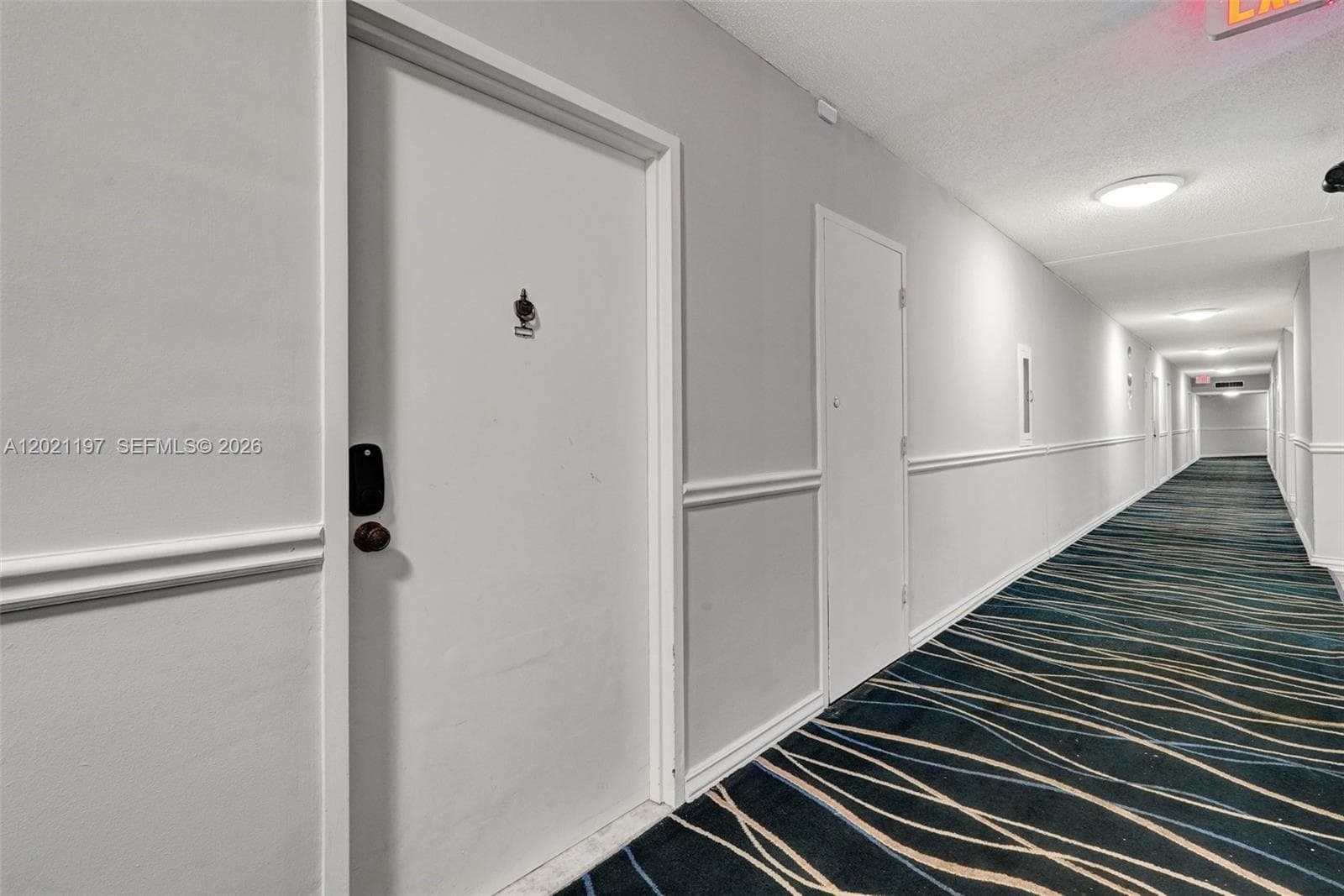 3725 S Ocean Dr 812 photo 2