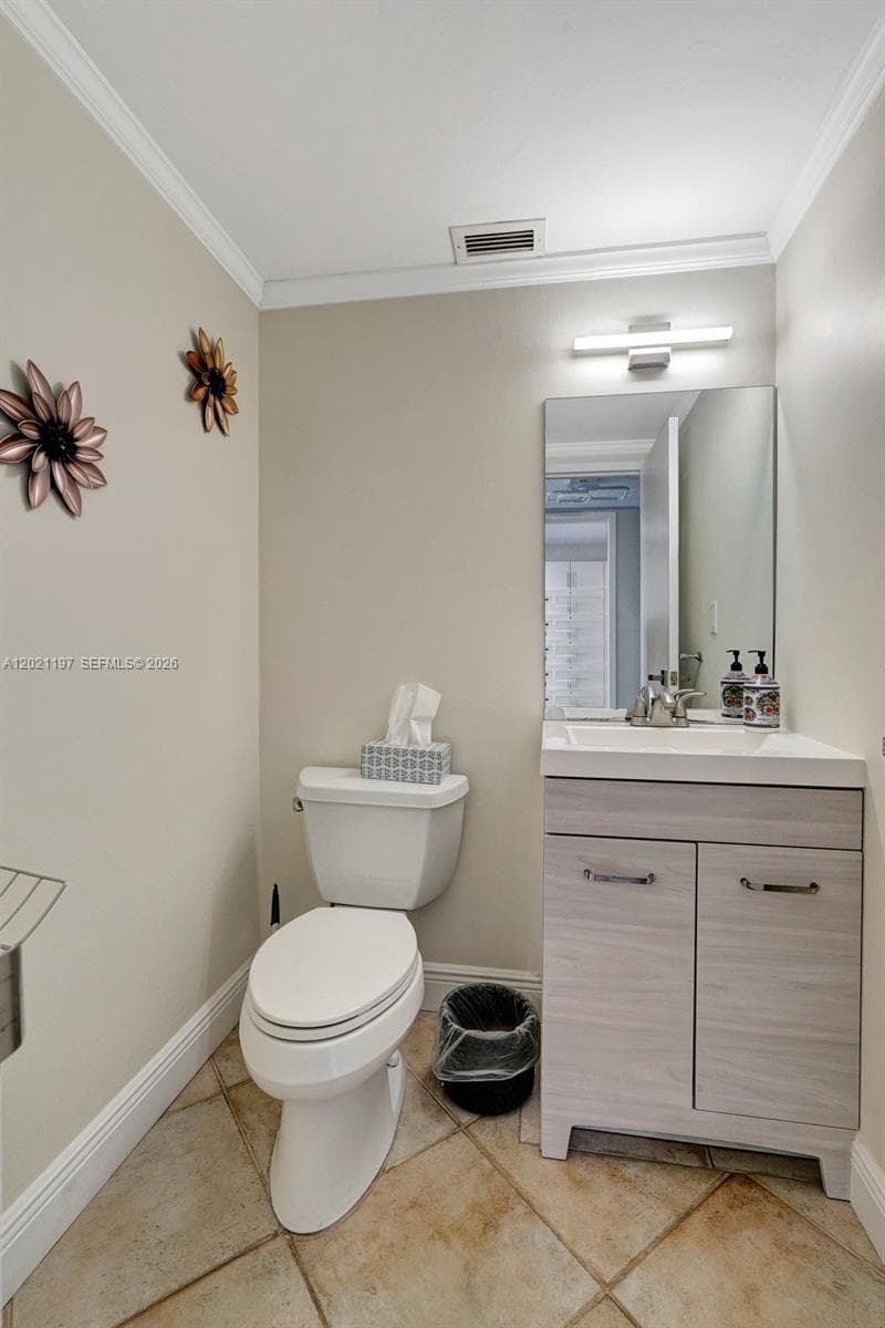 3725 S Ocean Dr 812 photo 13