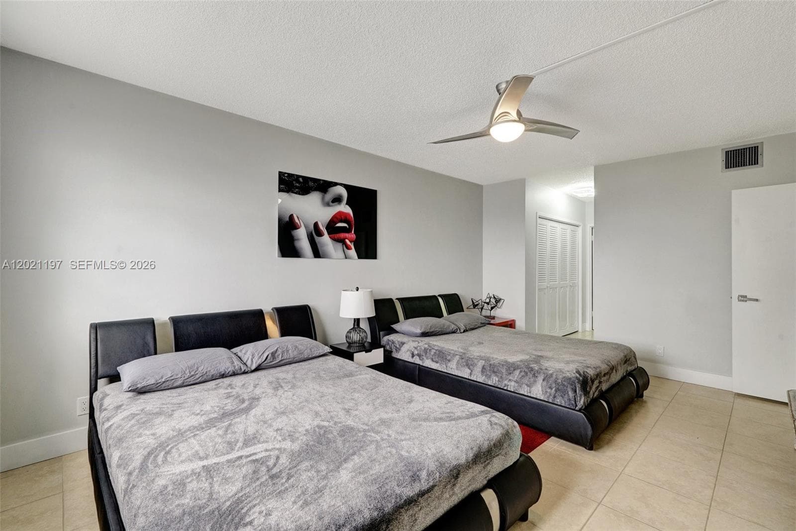 3725 S Ocean Dr 812 photo 15