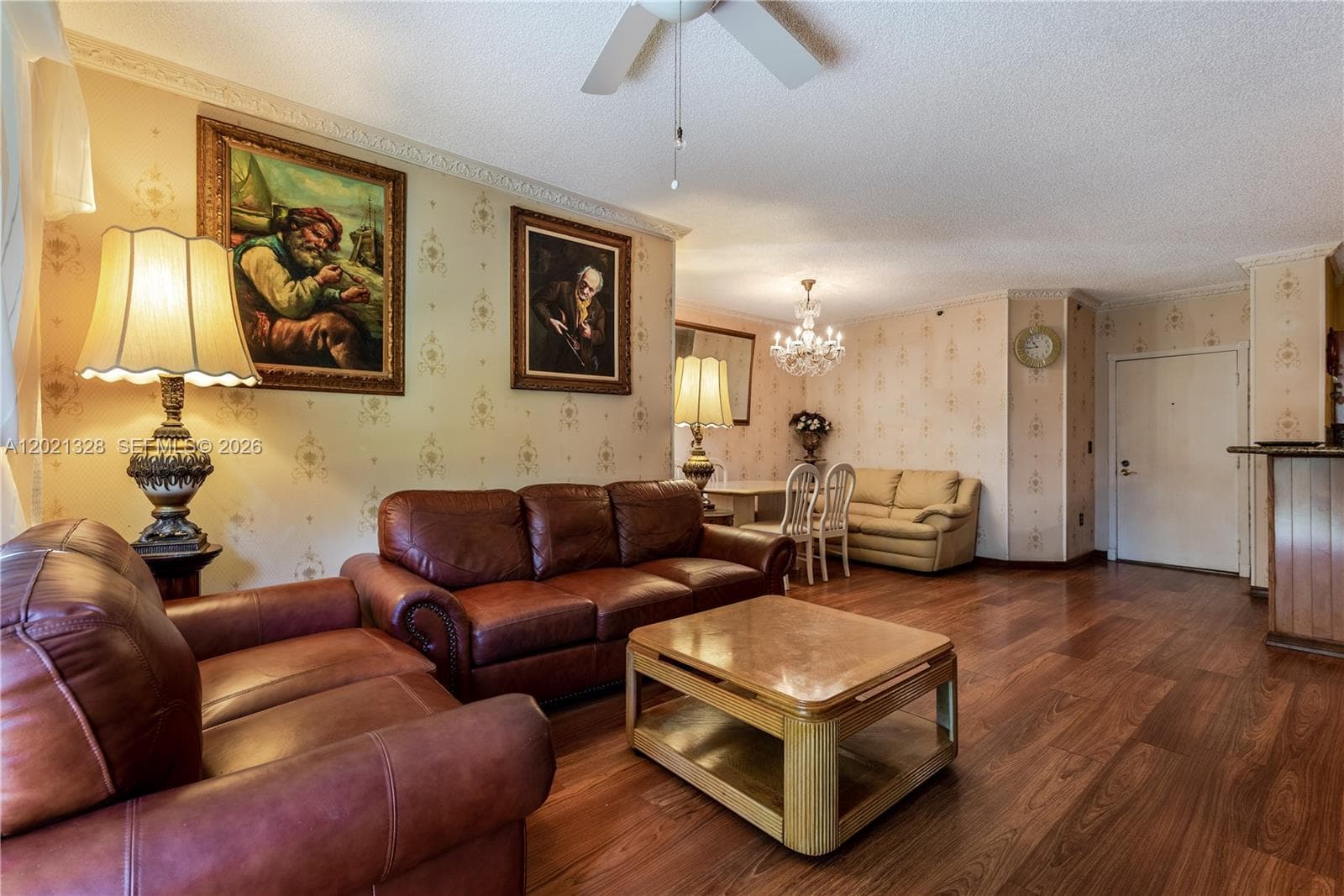 19601 E Country Club Dr 7102 photo 9