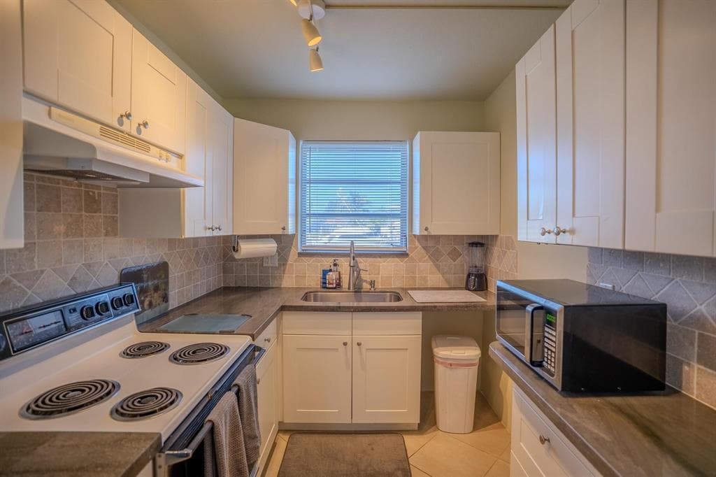 2731 NE 14th Street 138 photo 8