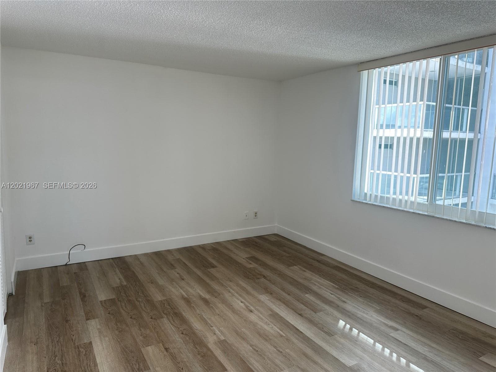 9501 E Bay Harbor Dr 5B photo 16