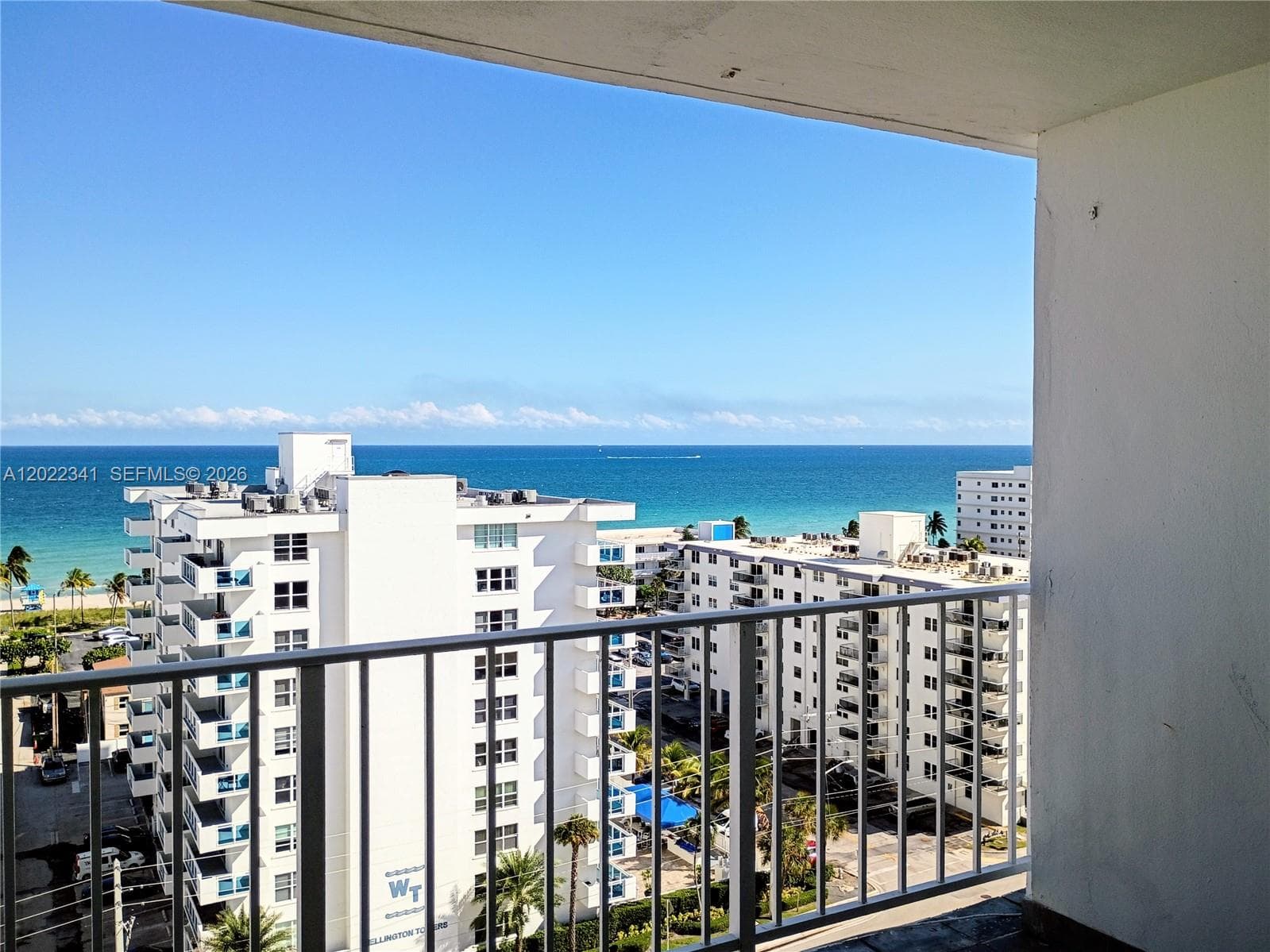 1410 S Ocean Dr 1208 photo 2