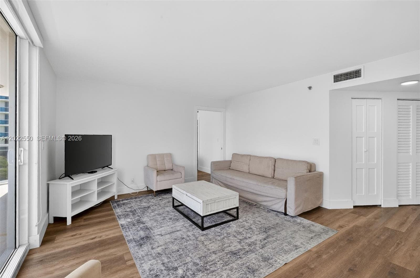 2401 Collins Ave 602 photo 12