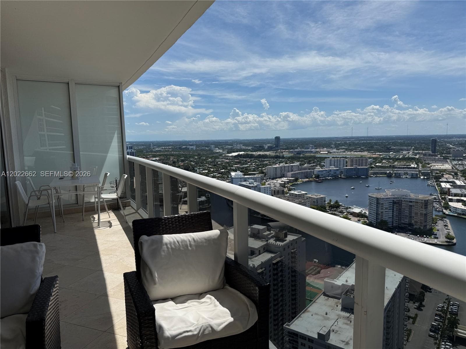 1850 S OCEAN DR 4009 photo 17