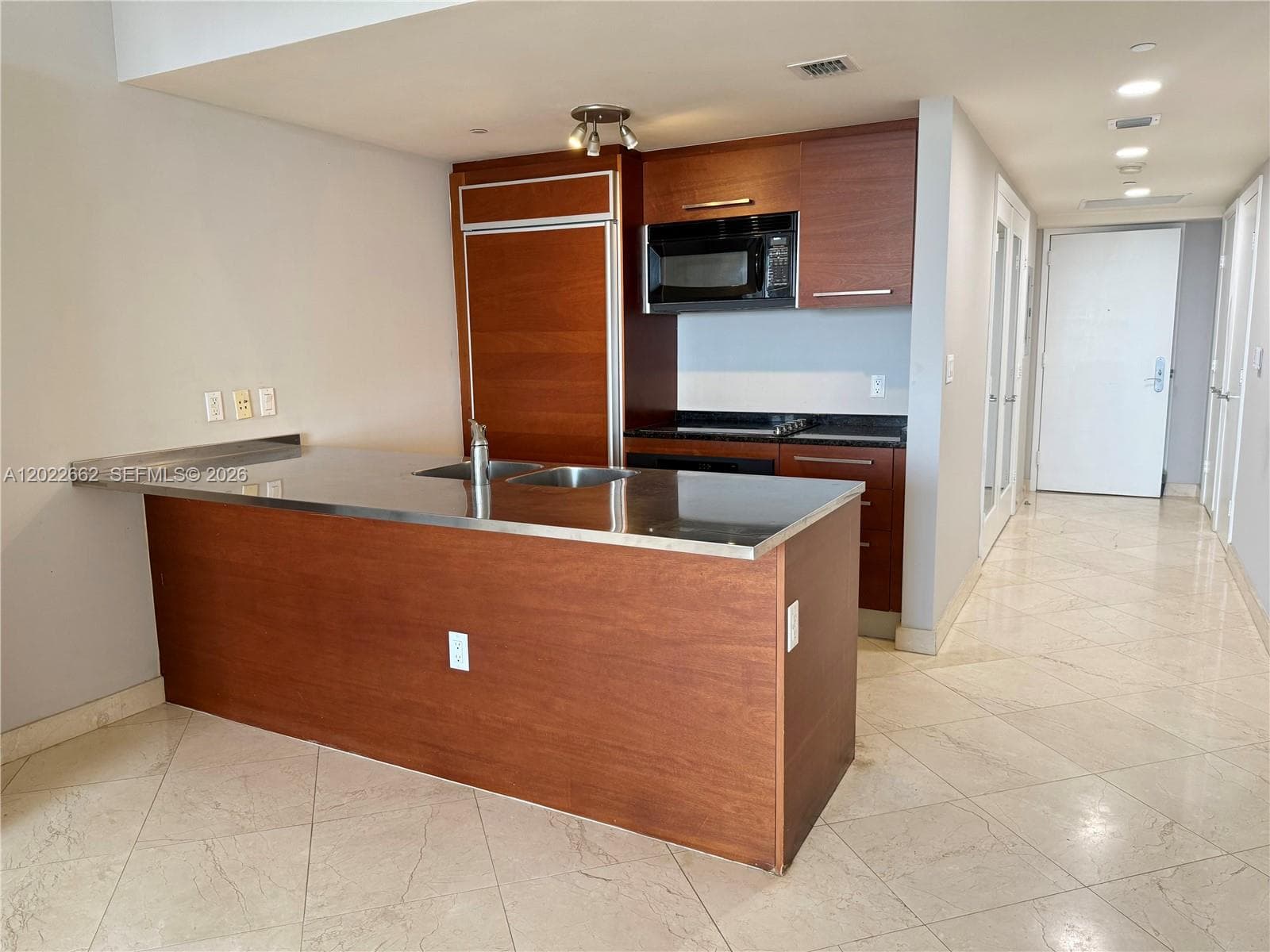 1850 S OCEAN DR 4009 photo 3