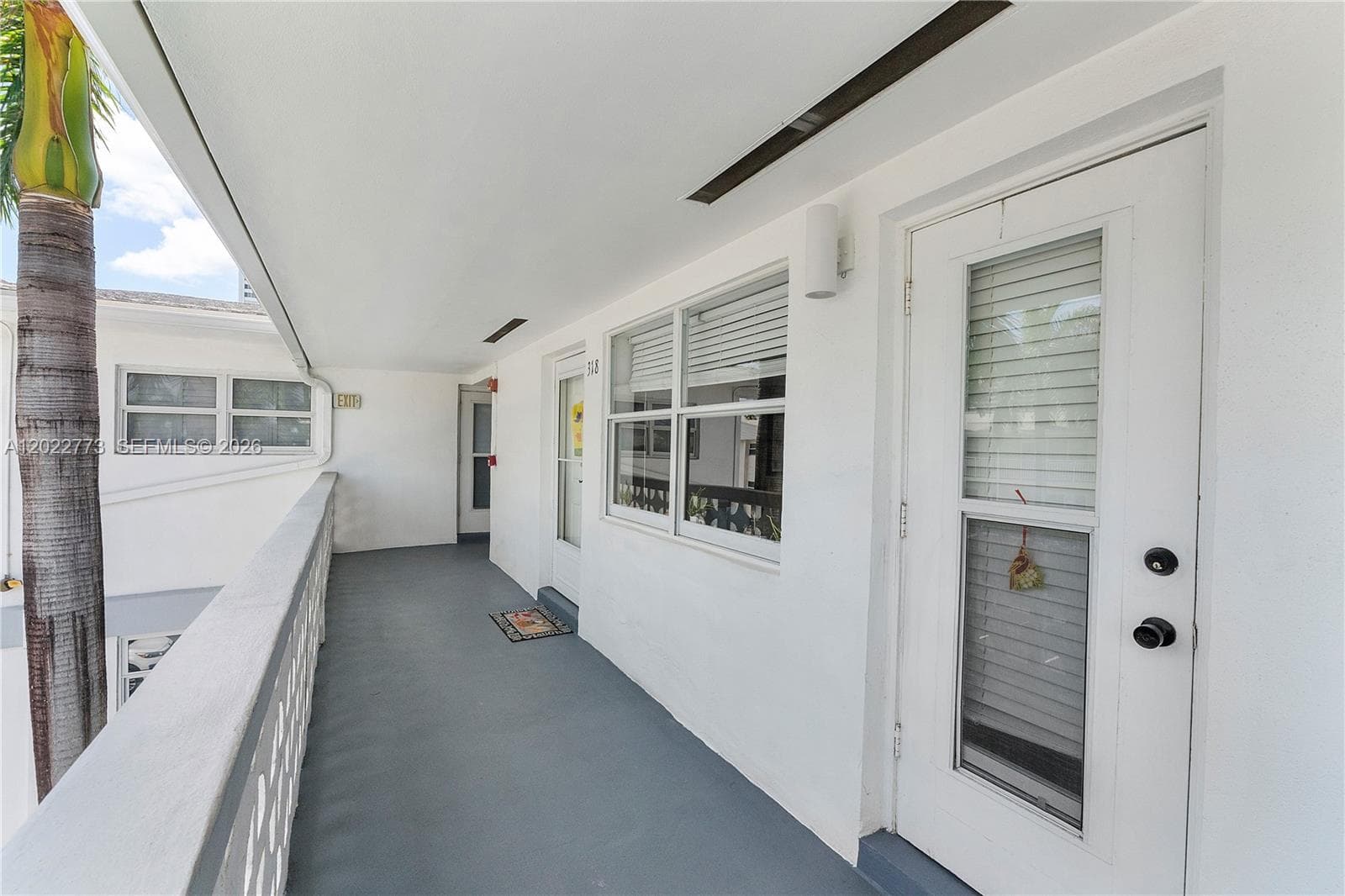 3133 S Ocean Dr 318 photo 3