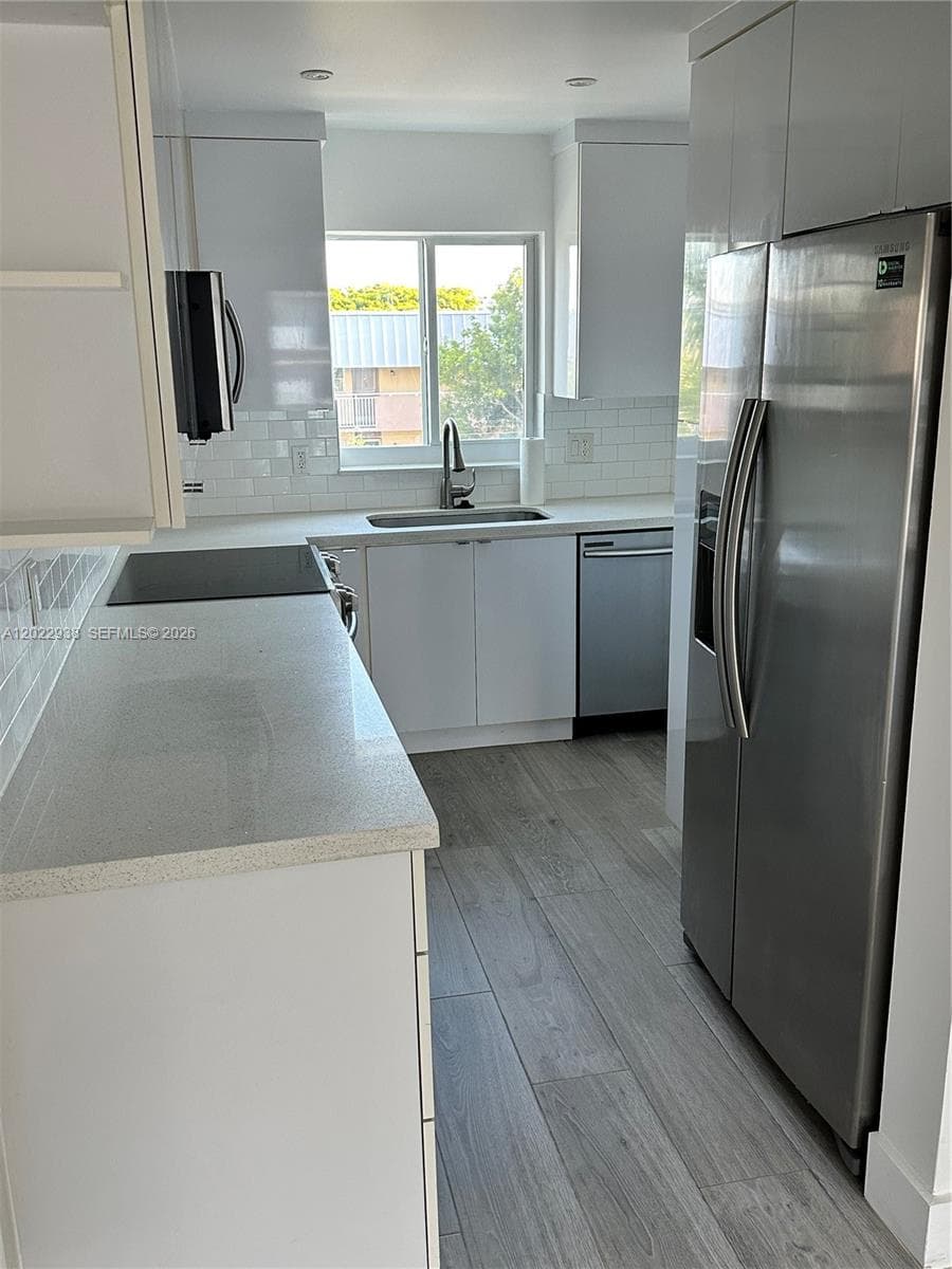 3601 NE 170th St 409 photo 5