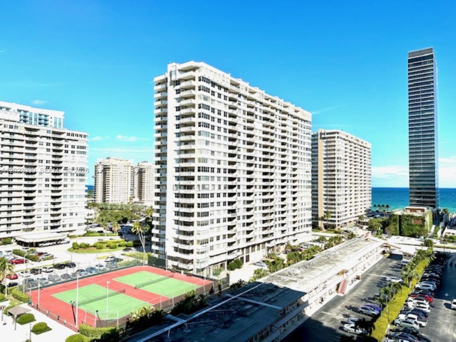 2017 S Ocean Dr 1107 photo 2
