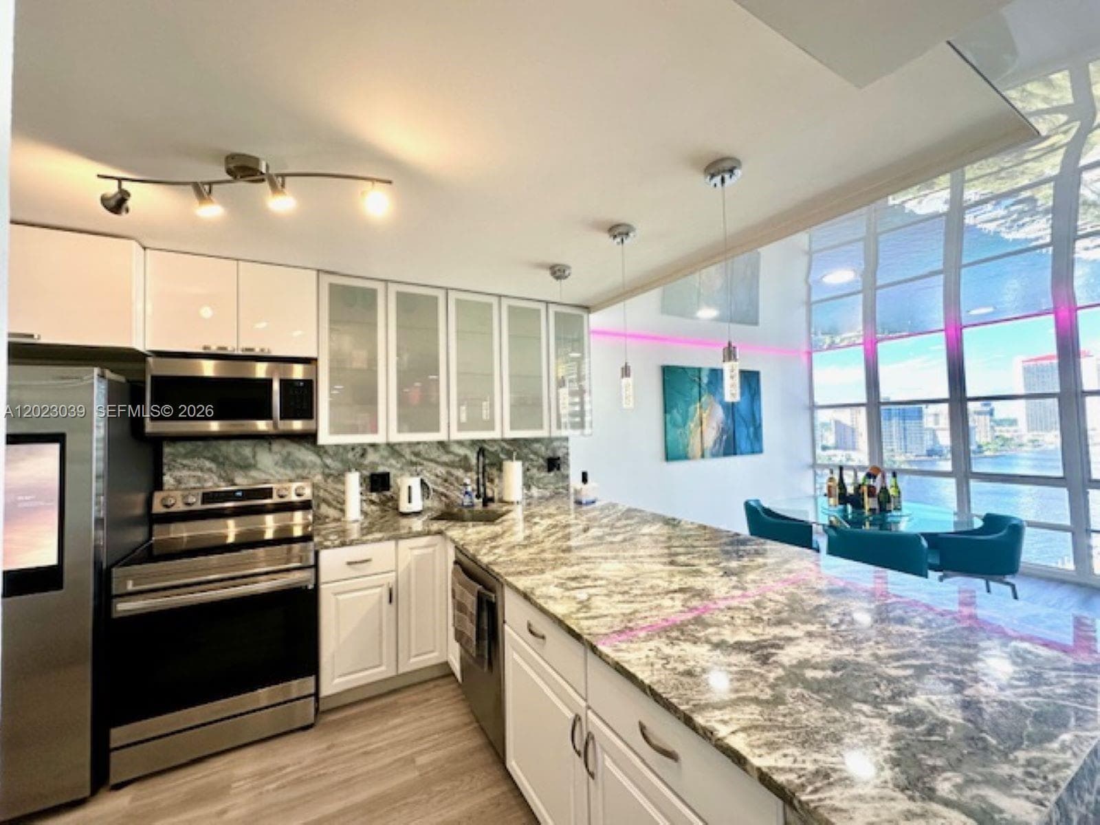 2017 S Ocean Dr 1107 photo 3