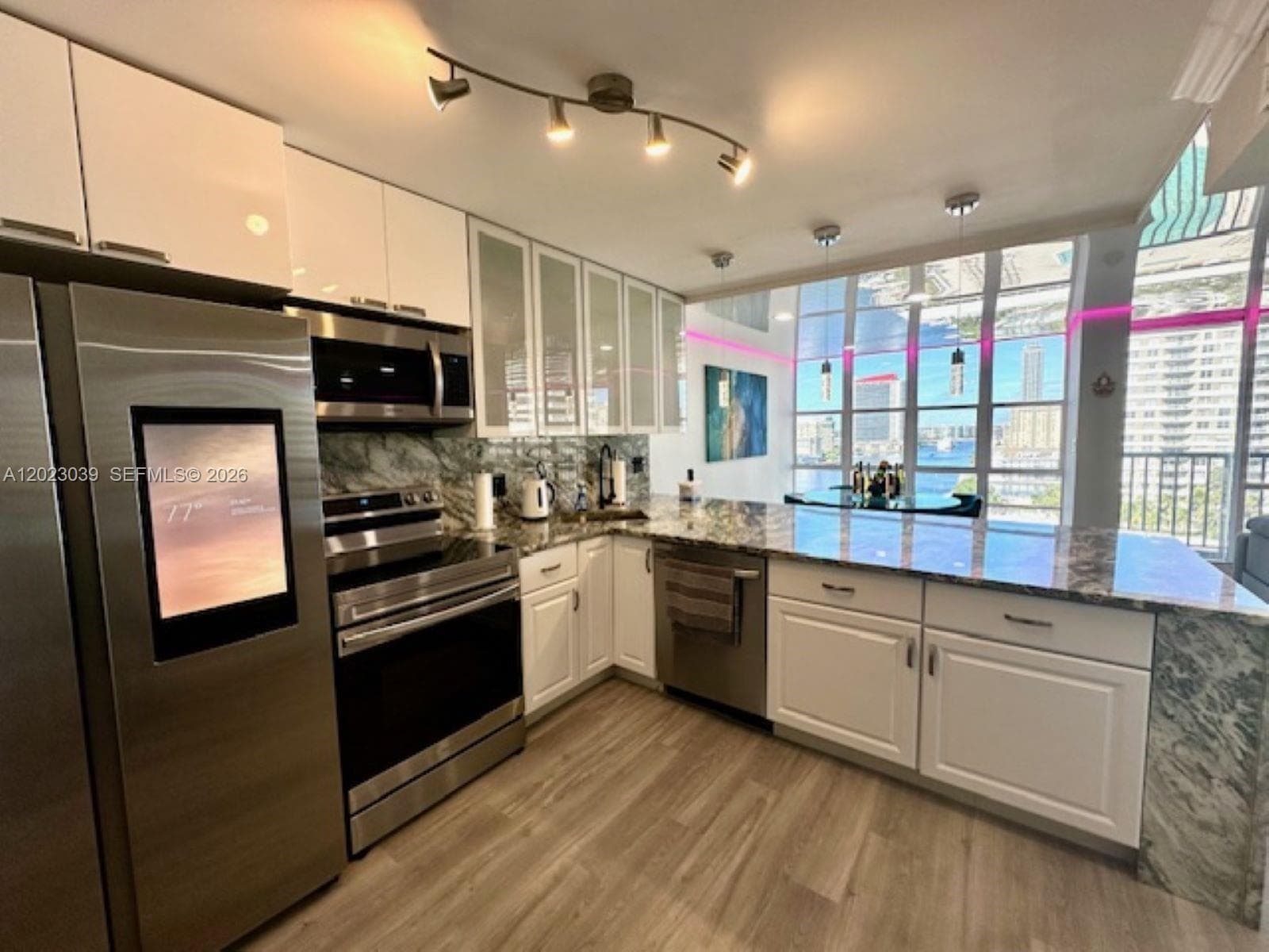 2017 S Ocean Dr 1107 photo 8