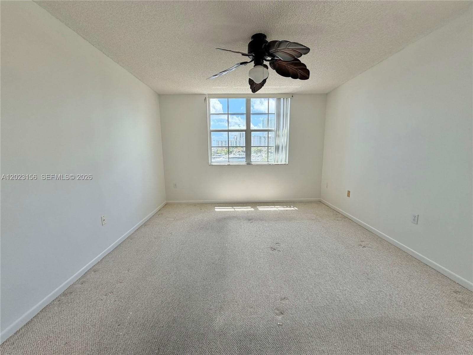 19877 E Country Club Dr 3408 photo 16