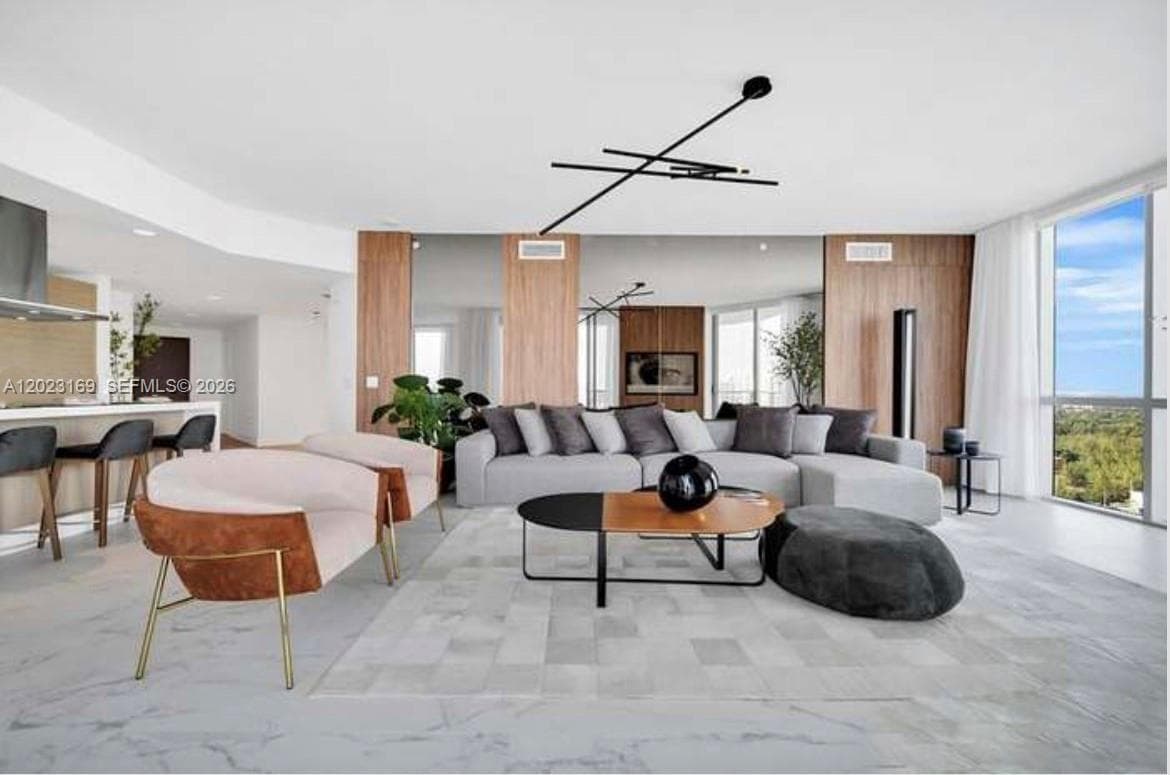 17111 Biscayne Blvd 2209 photo 5