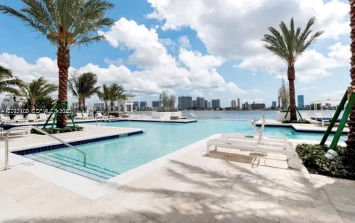 17111 Biscayne Blvd 2209 photo 18