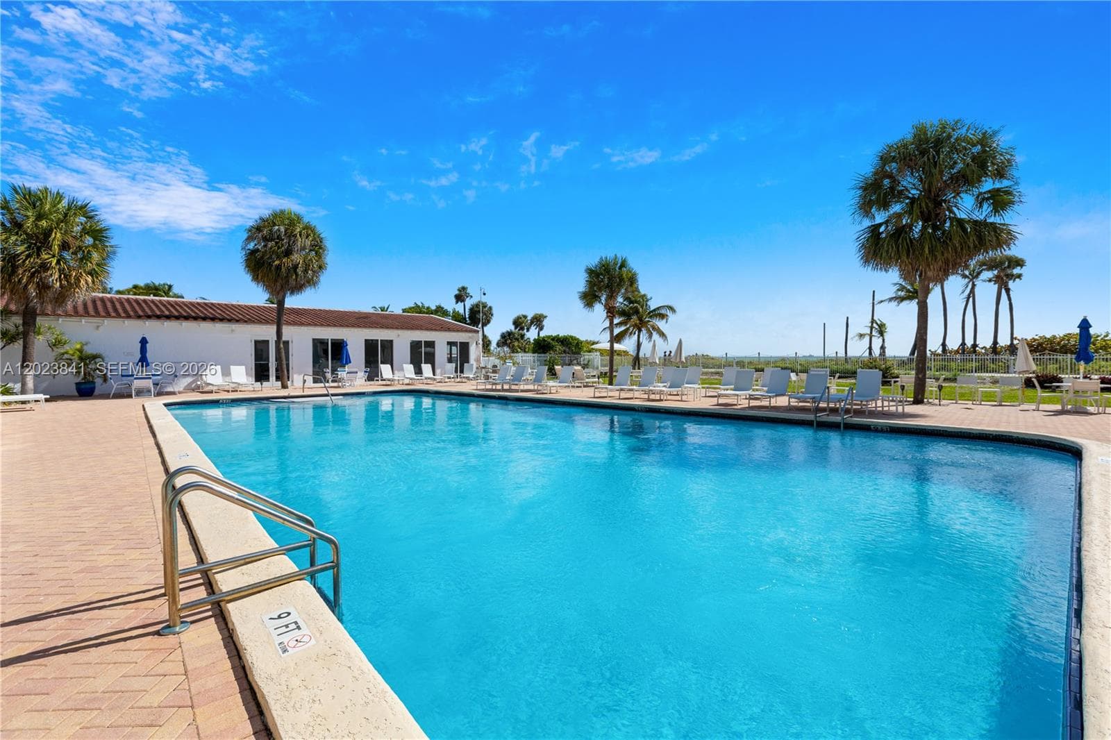 2457 Collins Ave 1602 photo 15