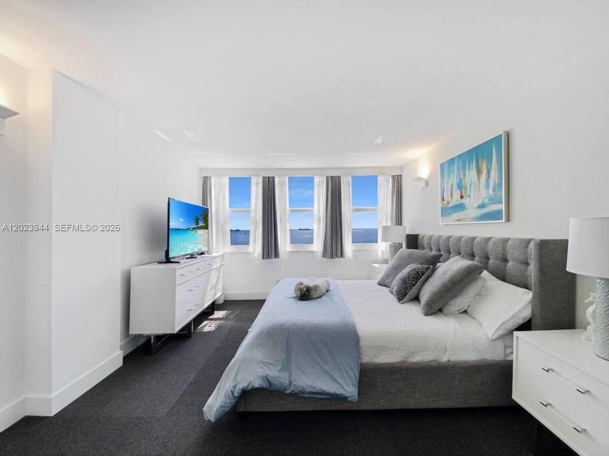 209 N Fort Lauderdale Beach Blvd 5B photo 12