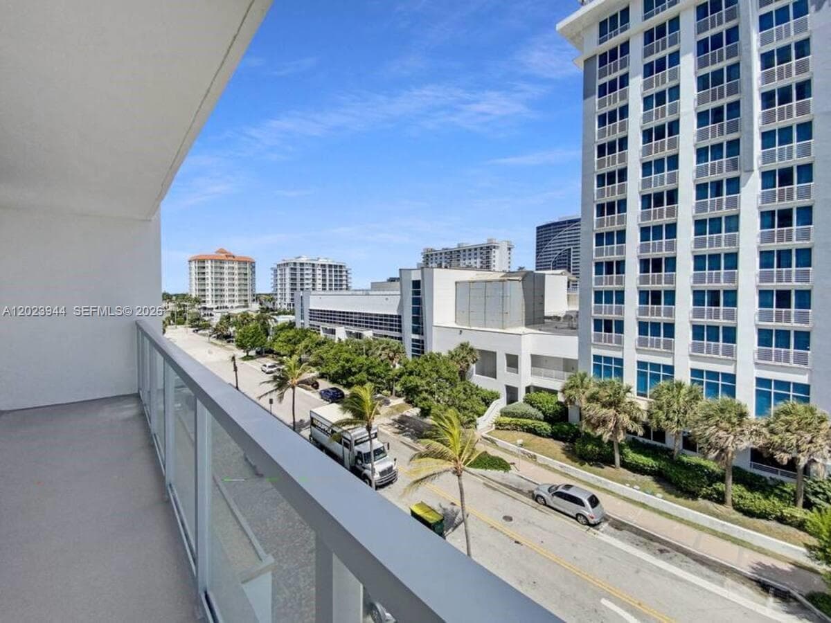 209 N Fort Lauderdale Beach Blvd 5B photo 18