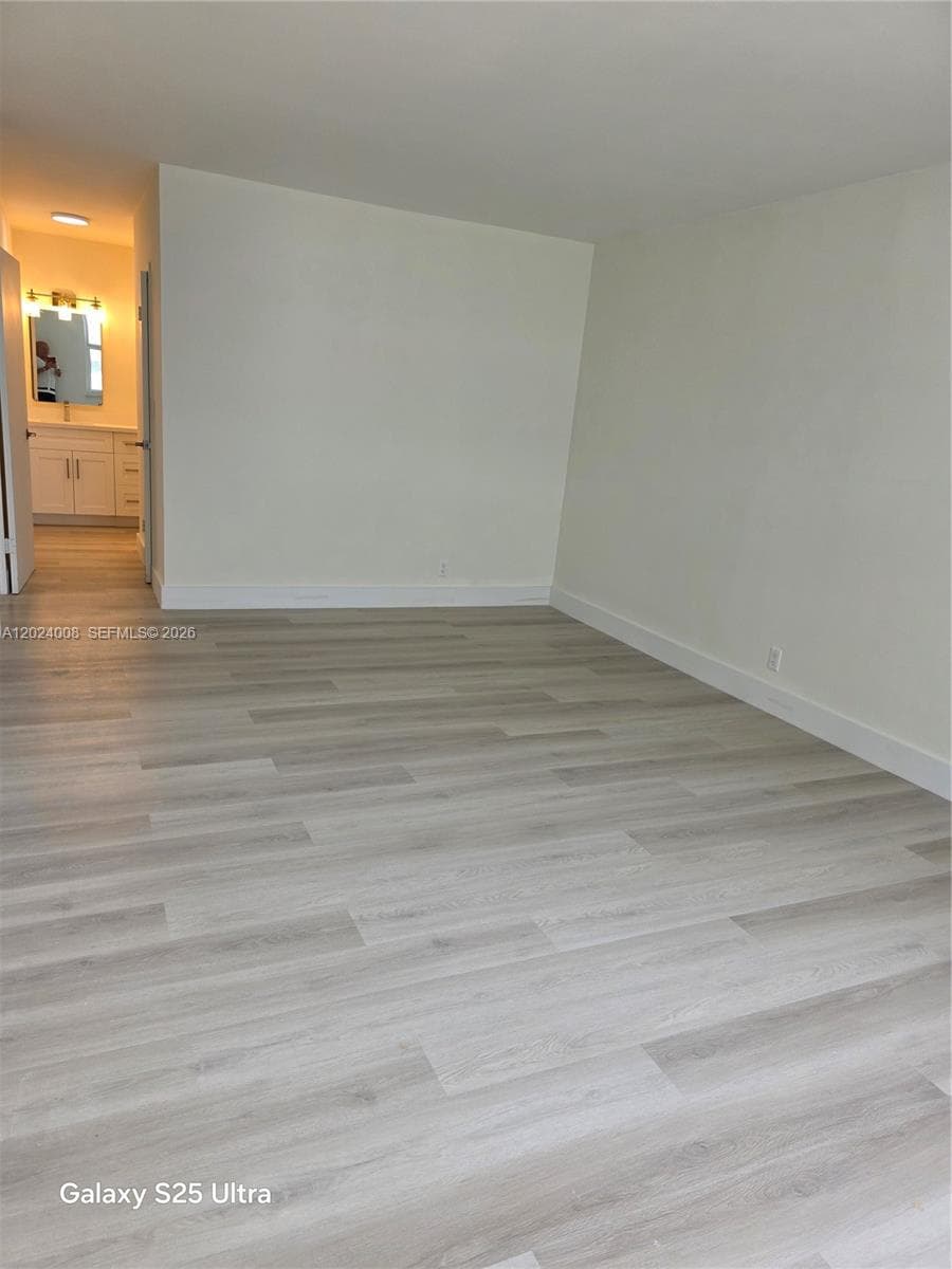 3725 S Ocean Dr 617 photo 24