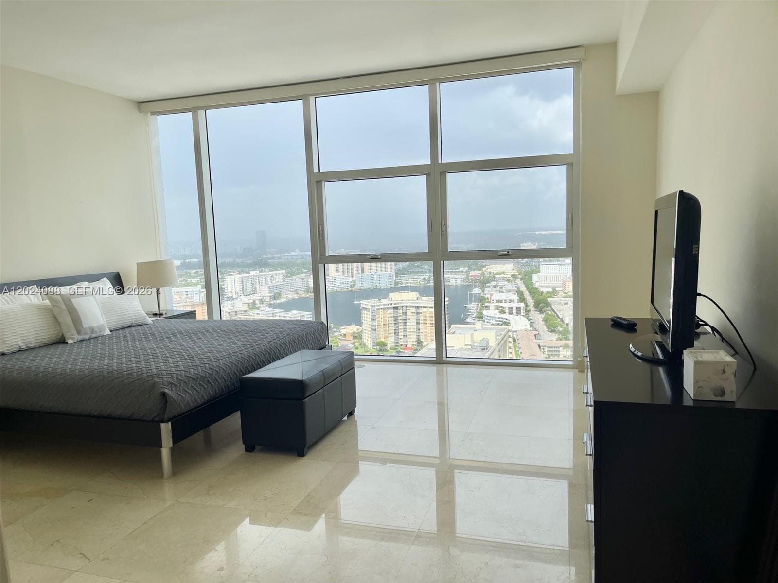 1830 S Ocean Dr 3407 photo 17