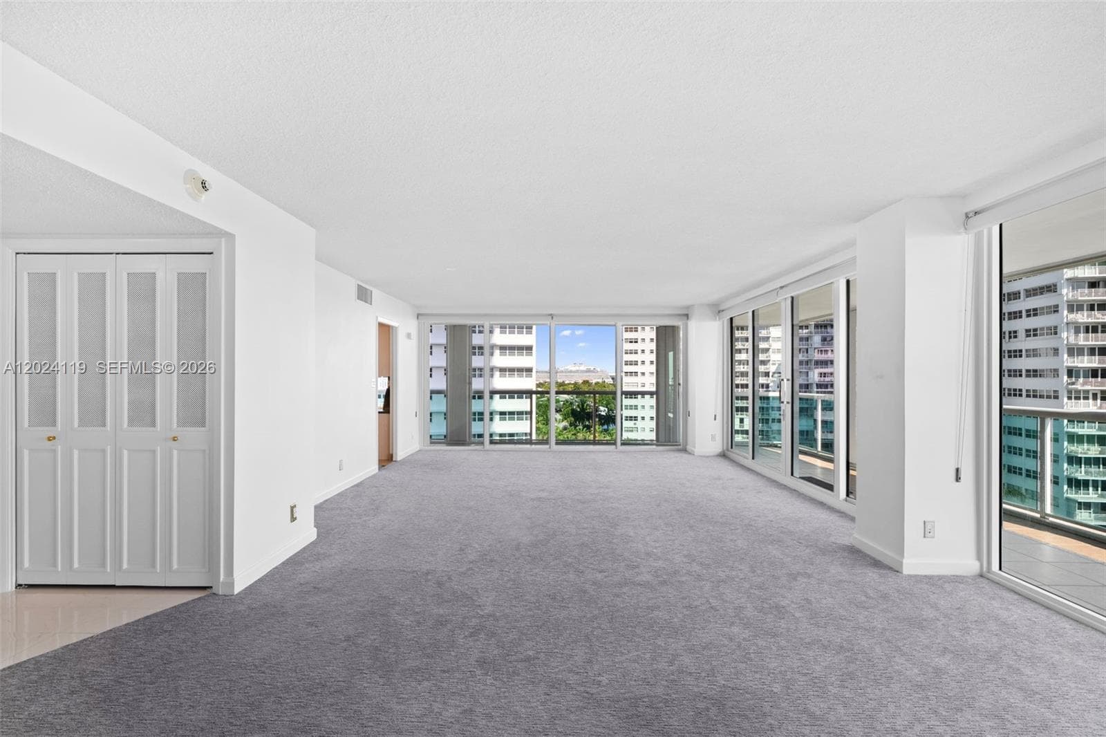 2100 S Ocean Ln 701 photo 8