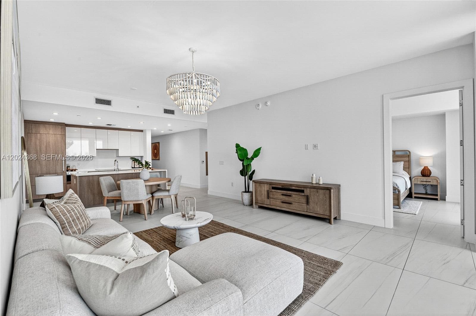 153 N Seabreeze Blvd 703 photo 7