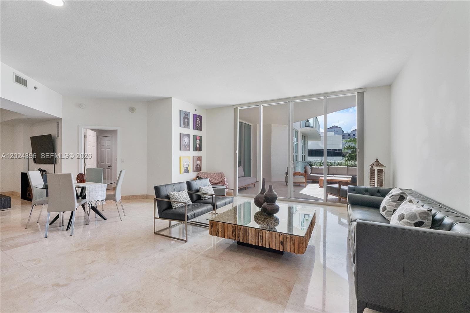 1819 SE 17th St 501 photo 4