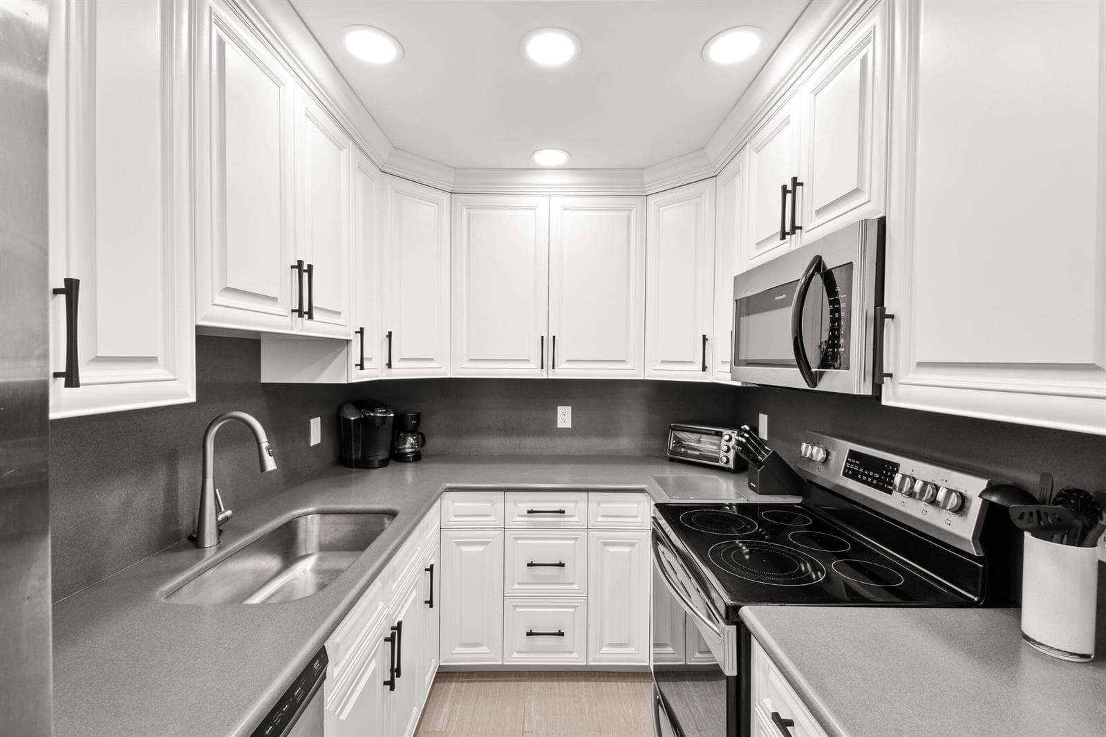 1200 Marine Way 601 photo 7