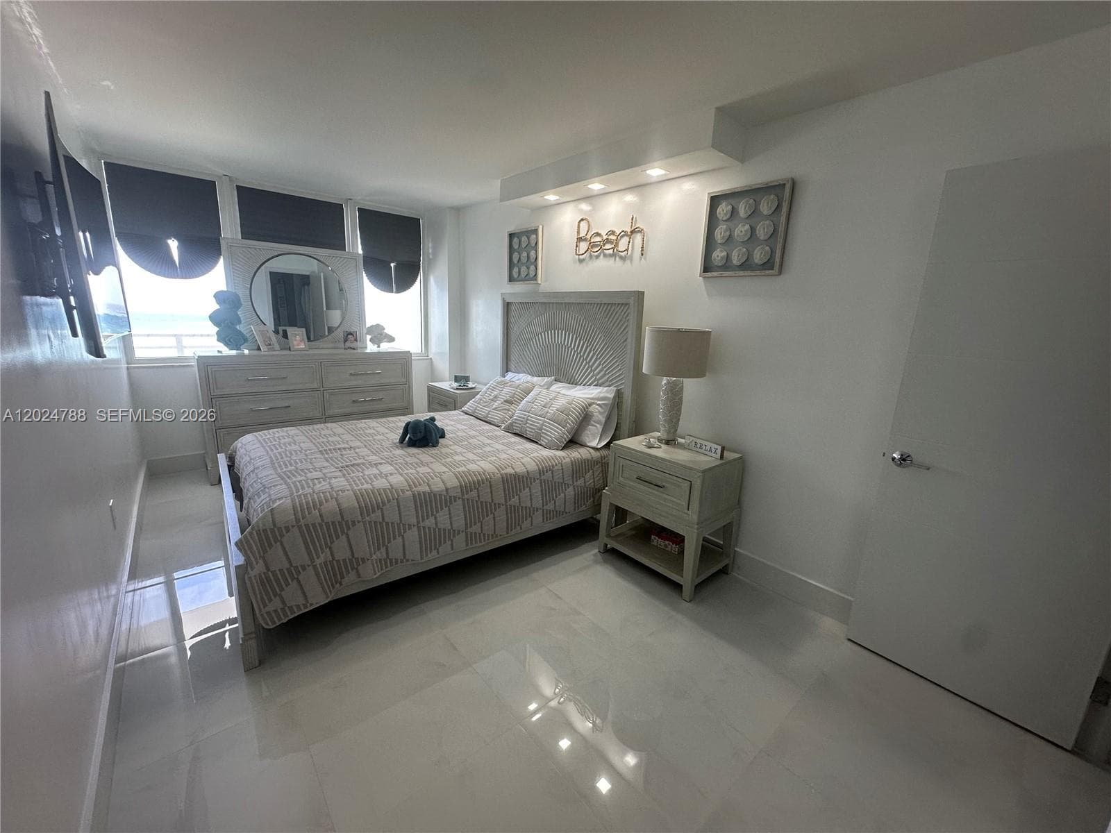 2030 S Ocean Dr 916 photo 13