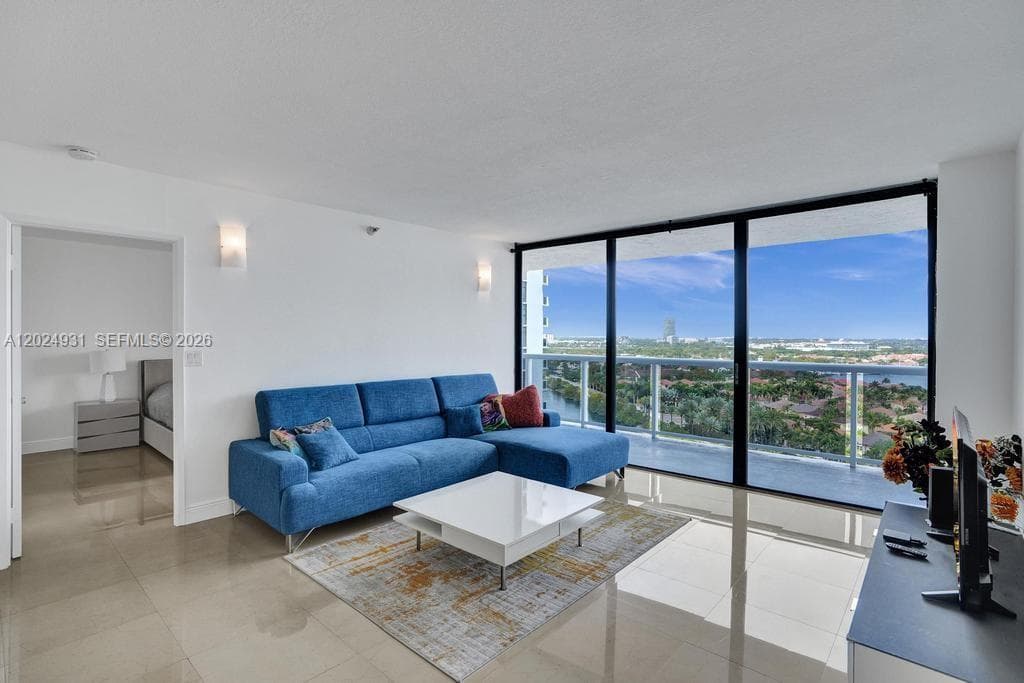 20515 E Country Club Dr 1641 photo 17