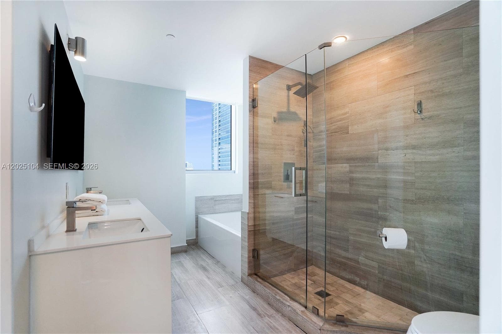1300 Brickell Bay Dr 3402 photo 16