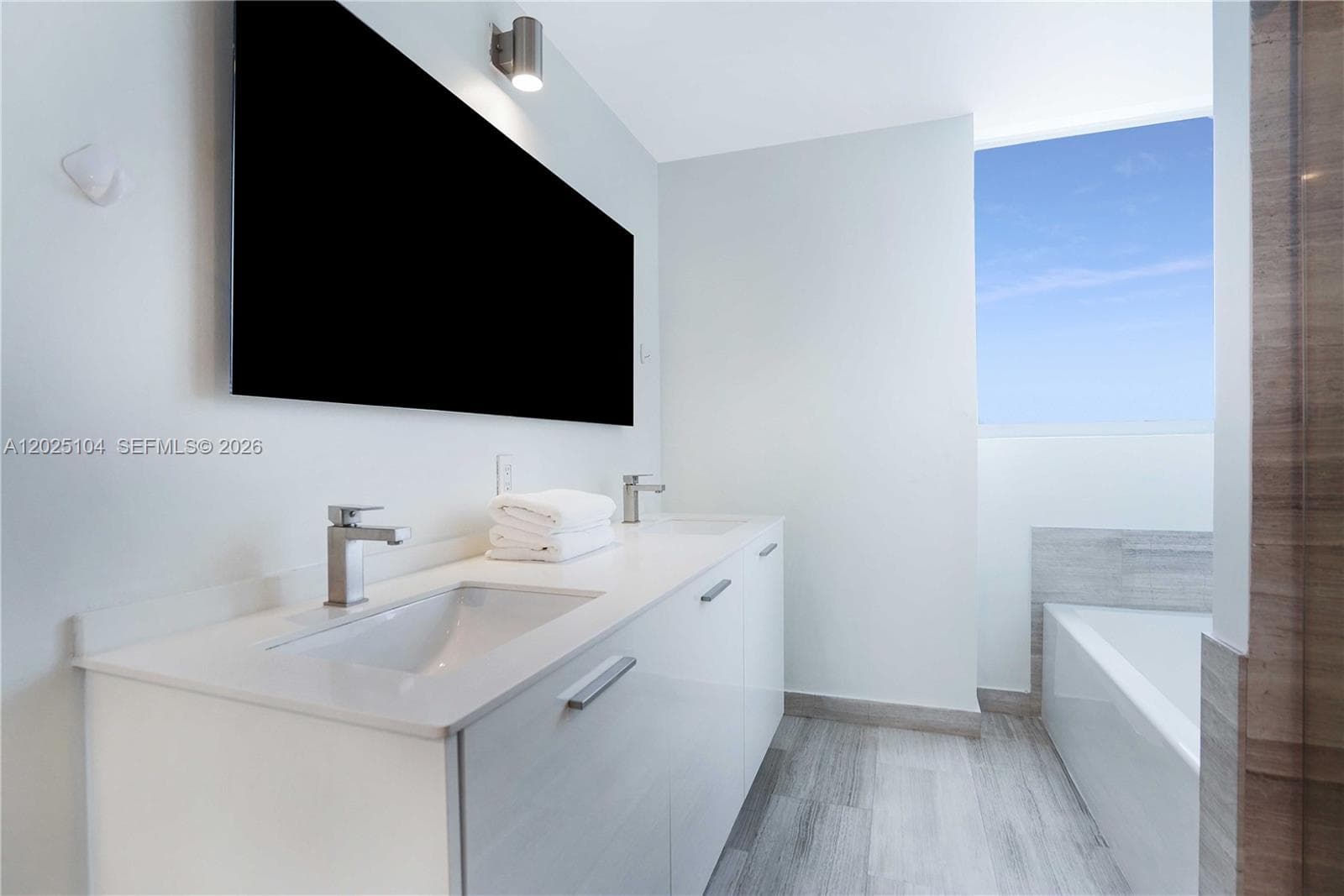 1300 Brickell Bay Dr 3402 photo 14