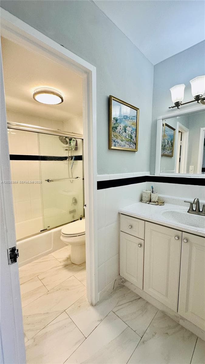 100 Lincoln Rd 720 photo 20