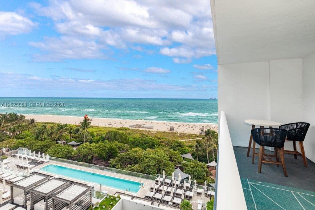2301 Collins Ave 811 photo 24