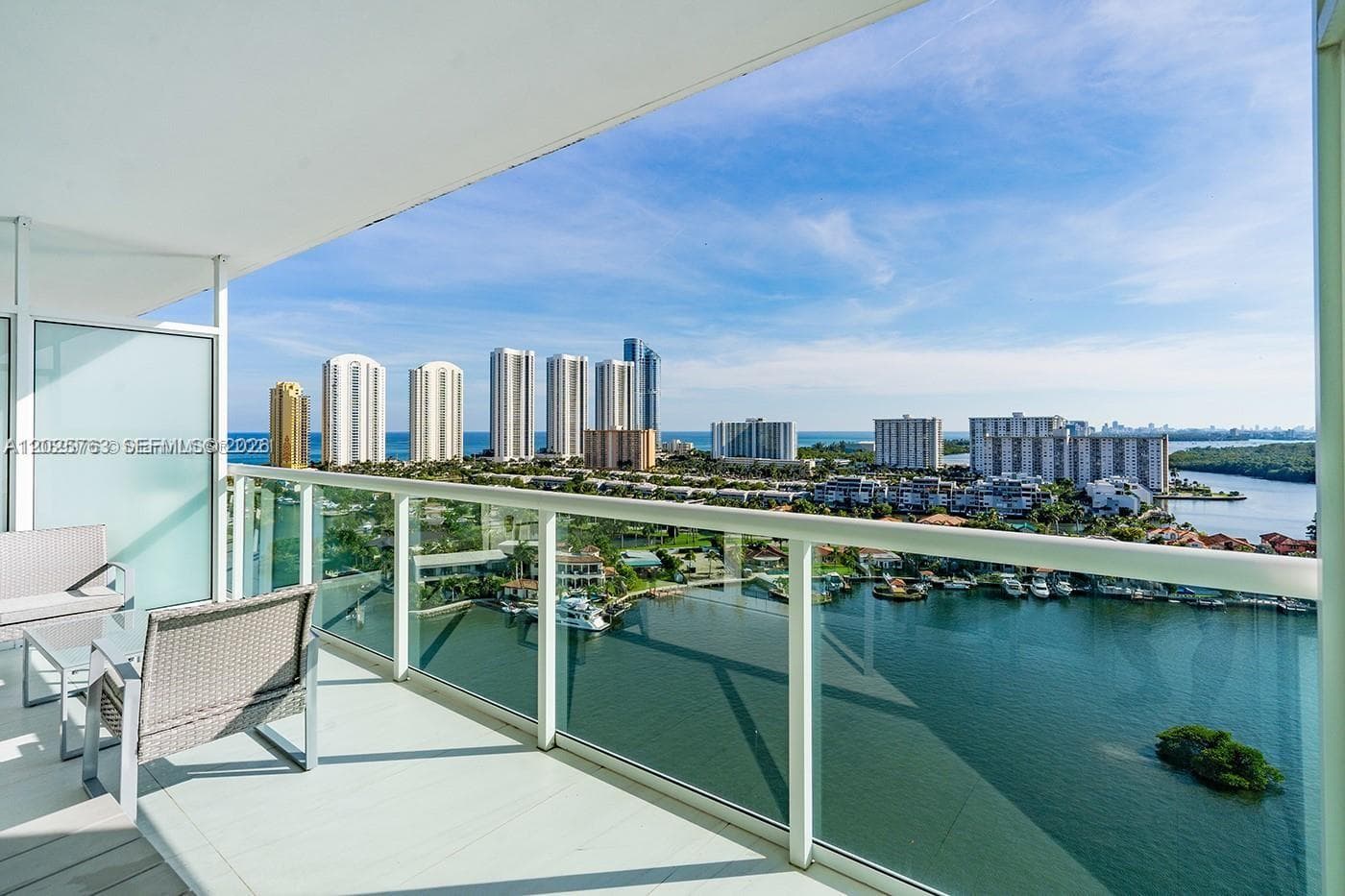 400 Sunny Isles Blvd 1804 photo 3