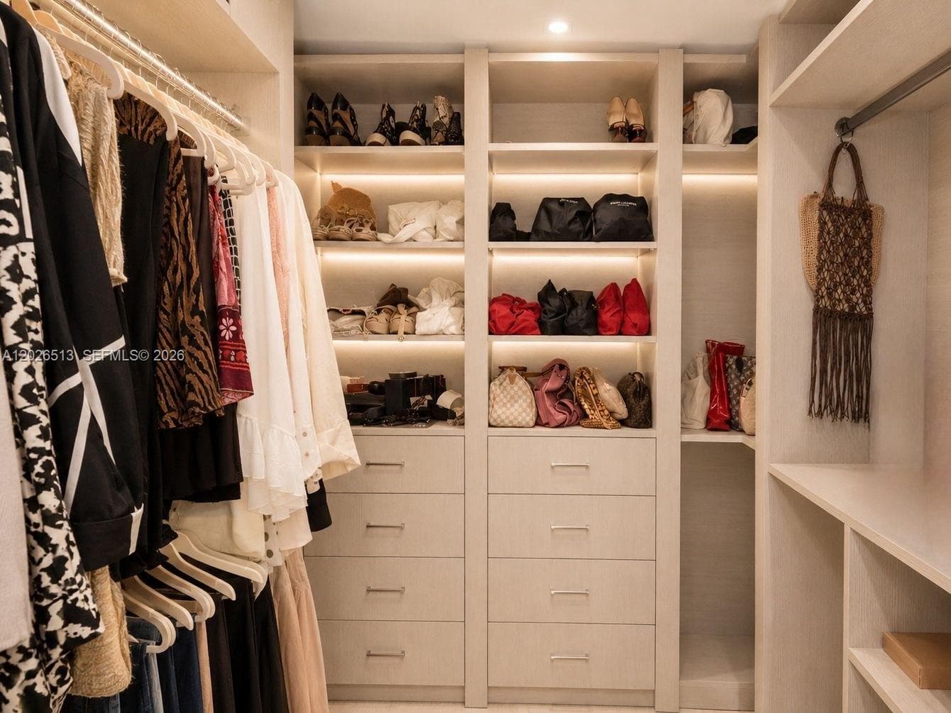 17111 Biscayne Blvd 1109 photo 15