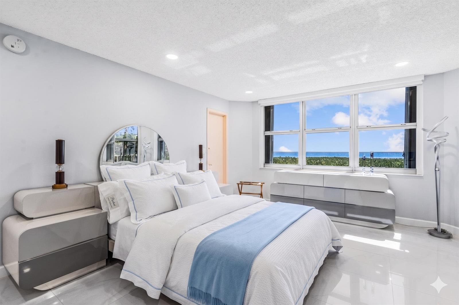 5200 N Ocean Drive 102 photo 25