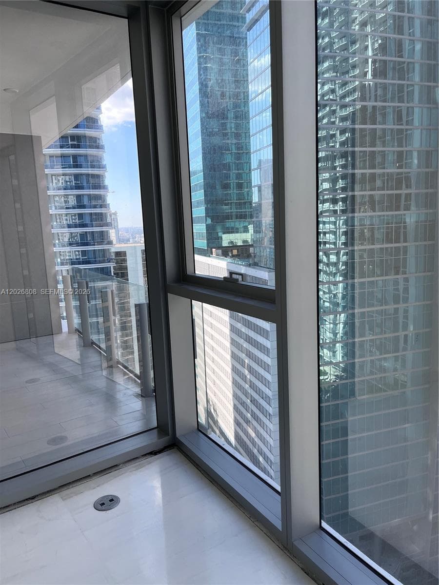 300 Biscayne Boulevard Way 2509W photo 12