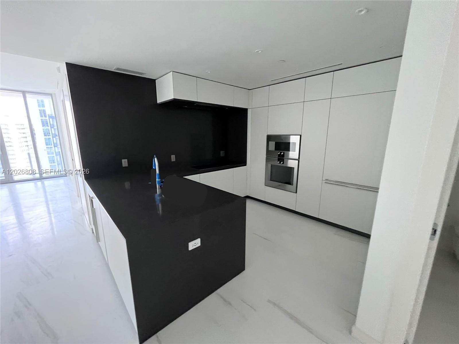 300 Biscayne Boulevard Way 2509W photo 3