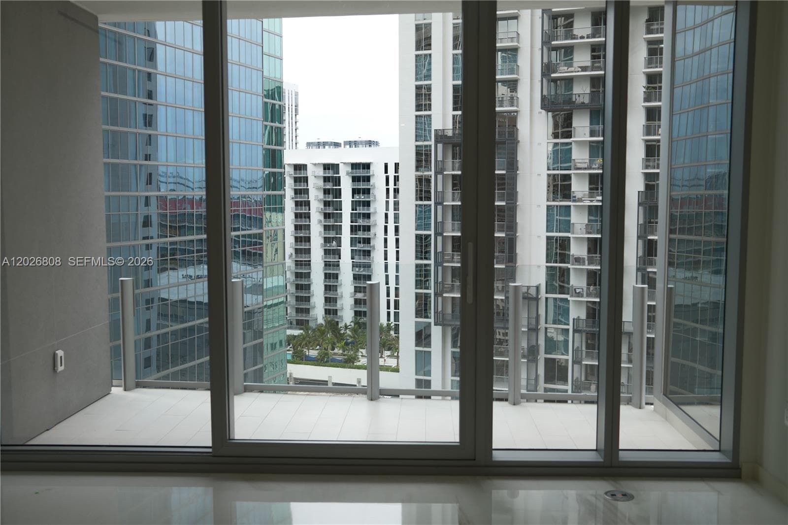 300 Biscayne Boulevard Way 2509W photo 8