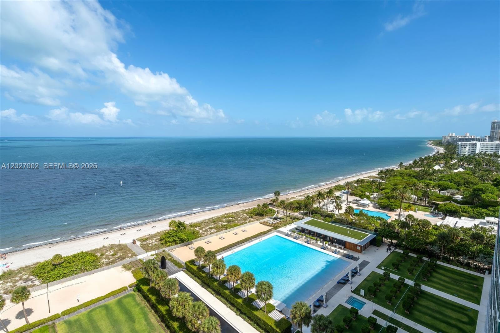 350 Ocean Dr LPH2N photo 13