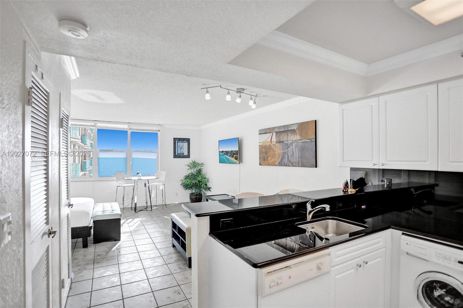 2501 S Ocean Dr 1219 (Available NOW) photo 3