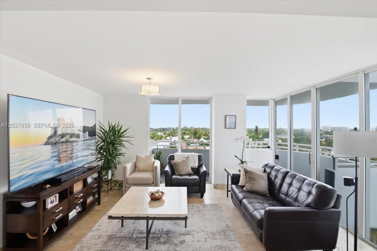 8911 Collins Ave 601 photo 15