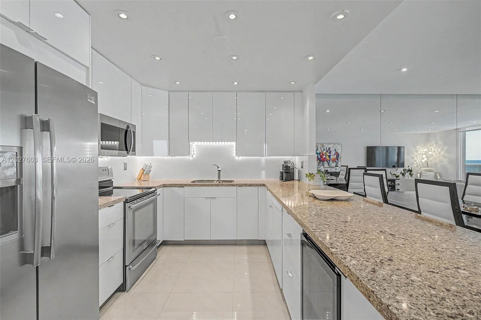 2301 Collins Ave 1210 photo 5